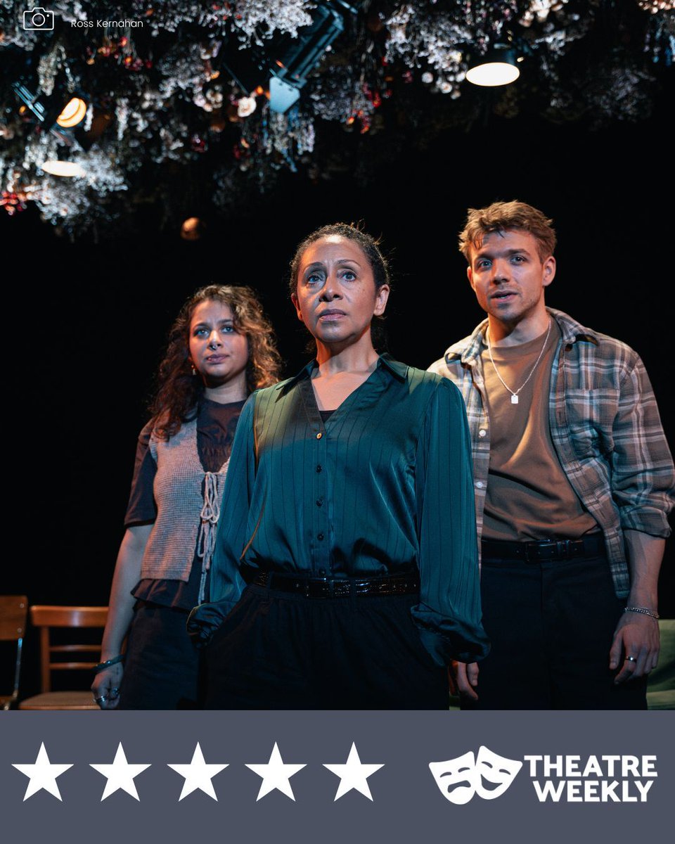 Theatre Weekly tweet media