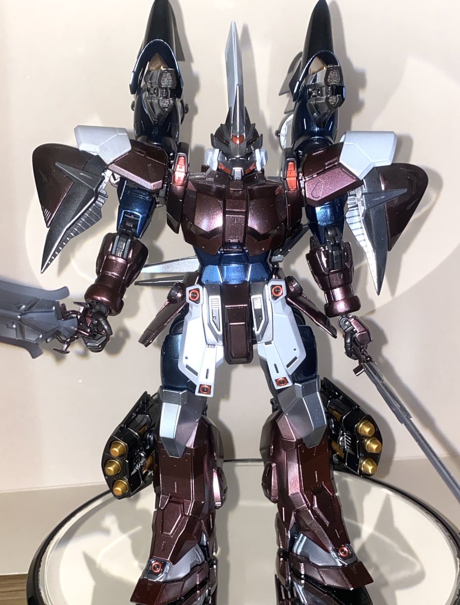 pgjadmta's tweet photo. @shirousagi0003 メタリックの方がガンプラとかメカ系は、似合いますわね　
周りがキャンディ塗装だと軽くて安っぽく最近見えて微妙と壊れたプラモとか見て思いましたわ https://t.co/fTw1buNT4A