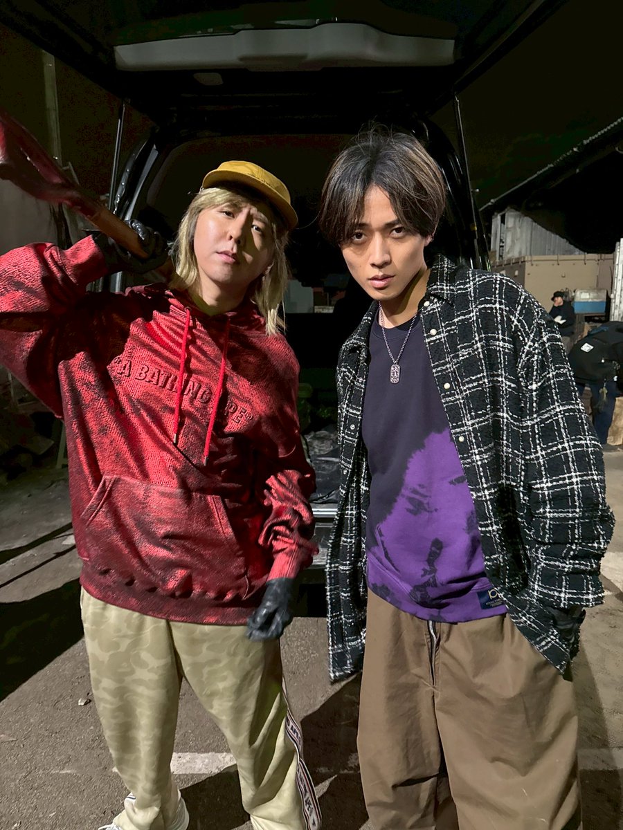 ⏻ 第𝟒話𝟐月𝟏𝟓日(日)よる𝟗時放送⚡️
日曜劇場 『リブート』

＼📸3話オフショット📸／

裏組織の最強バディ、冬橋と霧矢👬

この二人の強い絆で結ばれた師弟感、
なんだか憧れます🔥

#日曜劇場リブート 
#永瀬廉
#藤澤涼架