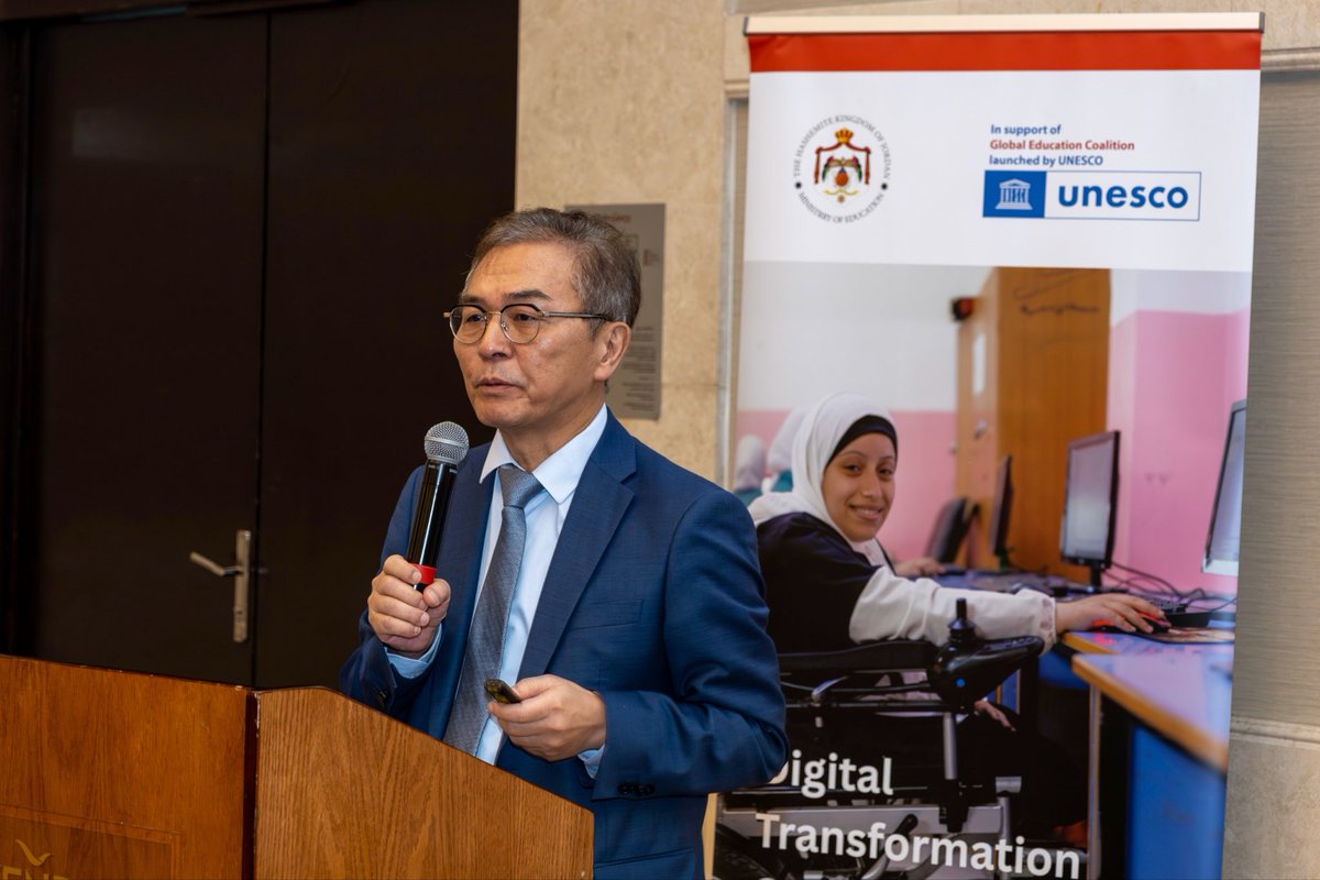 BawazirNoha's tweet image. Today, I was happy to give the opening remarks at the Digital Transformation Collaborative (DTC) Analysis Workshop in 🇯🇴, led by #UNESCO with @edugovjo &amp;amp; @MoDEEJO. The discussions ahead will shape next steps for digital transformation in the #edu sector, aligned with 🇯🇴’s ESP.