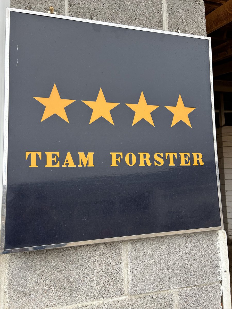 Express Line makes his 2026 debut for Three Peaks Racing. The 5-year-old gelding by Union Rags is entered by <a href="/granttforster/">Grant T. Forster</a> in the 1st race <a href="/fairgroundsnola/">Fair Grounds Race Course & Slots</a> on Thursday, 2-5. <a href="/James_D_Graham/">James Graham</a> takes the mount and breaks from post 3.