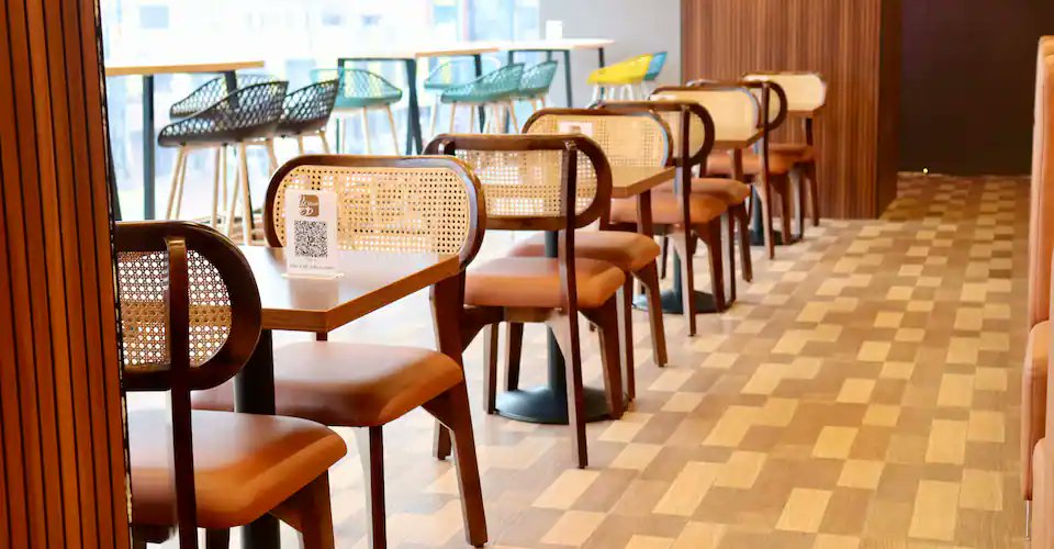 RisingKashmir's tweet image. #Woman in J&amp;amp;K border village running #Millets restaurant inspires self-employment

 risingkashmir.com/woman-in-jk-bo…