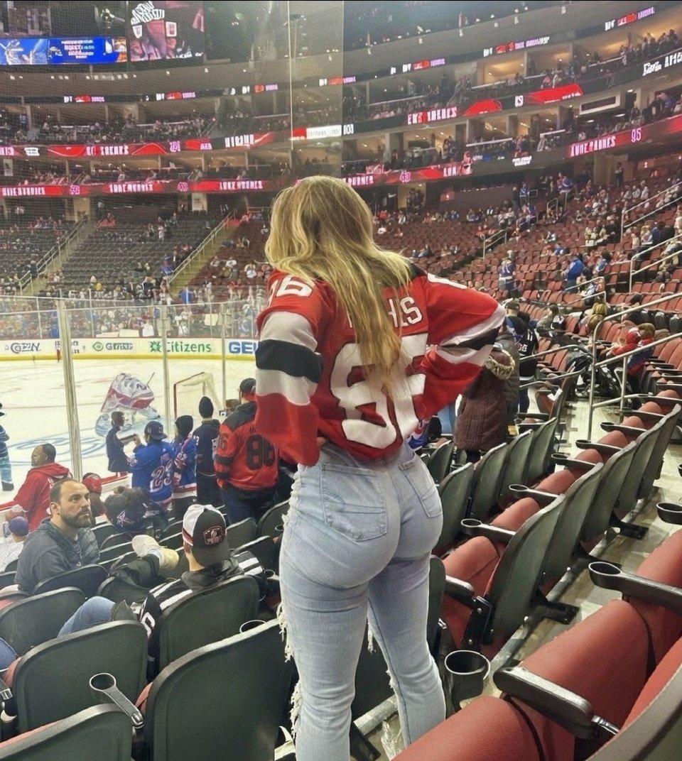 ๐
พ๐
ฝ๐
ป๐๐๐
ฑ๐
พ๐๐ tweet media