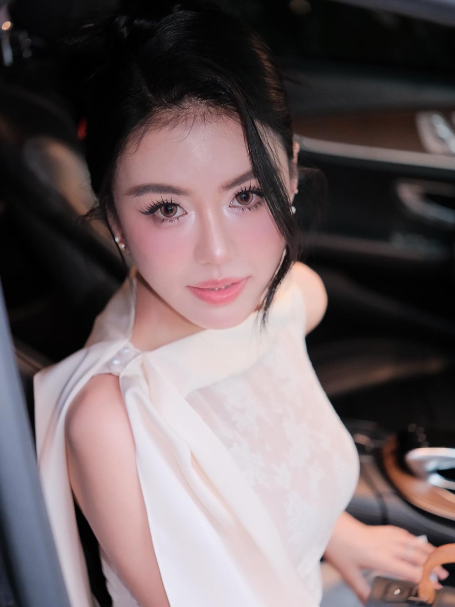 Hasanshinrr's tweet image. Ever wonder how to handle Ethereum transactions like a pro? It’s all about gas fees, timing, and wallet security. Are you getting the best price? What’s your strategy for avoiding network congestion? Curious minds want to know!