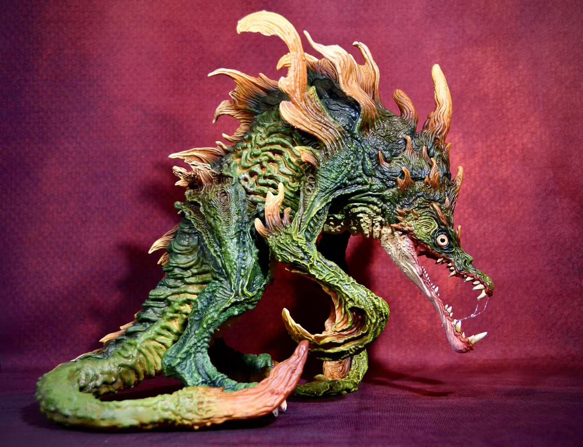 怪魚です·ムルチ より多くの角度からの写真，デザインにはサケの頭部と