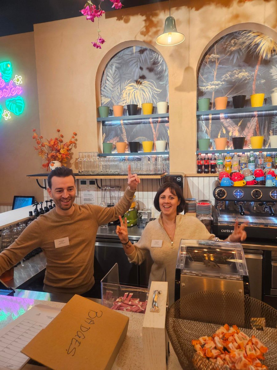 IMPAAKT's tweet photo. [ CHANDELEUR &amp; BUSINESS ]

Fêter la Chandeleur chez Crêpe Touch - Restaurants 🥞 🧇 🍨 🍹à Cormontreuil ?! Quelle bonne idée !!!

💥 Merci au Réseau Entreprendre Champagne-Ardenne, à  l'équipe souriante et à ses 2 dirigeants : Manon &amp; Lionel Entringer. https://t.co/lsMOgrdilq