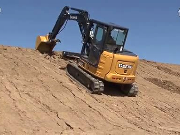 ⛰️🚜 Driving an excavator uphill or downhill?
It’s common—but not simple.
Smart techniques from experienced operators = safer &amp; smoother slope operations.
#Excavator #ConstructionTips #HeavyMachinery #SafetyFirst