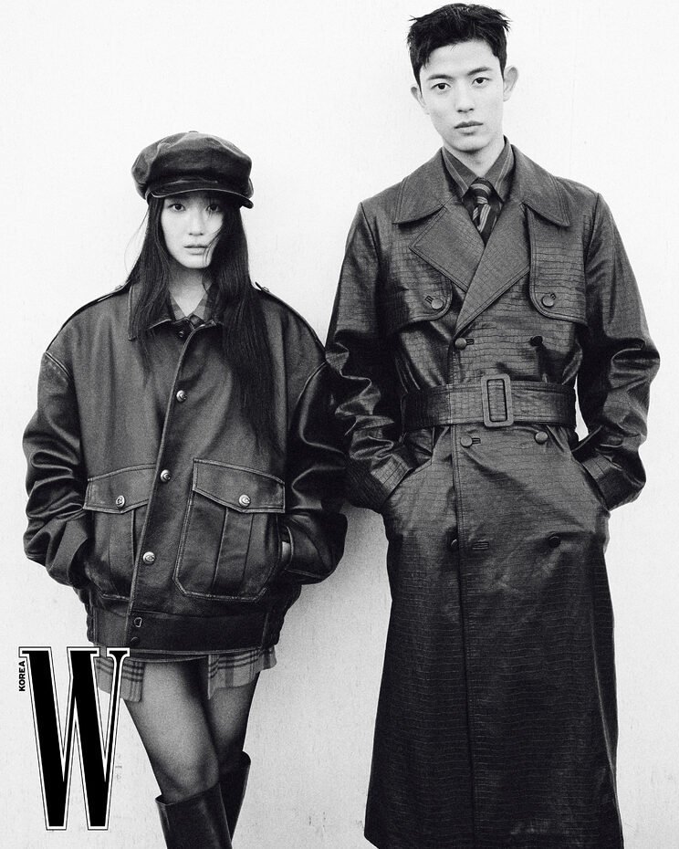Dee888dee's tweet photo. More W magazine Loman and Hyeyoon pics.
They looks soo good!
#김혜윤 #KimHyeYoon
#오늘부터인간입니다만 #NoTailToTell #loman https://t.co/rrJRnci30n