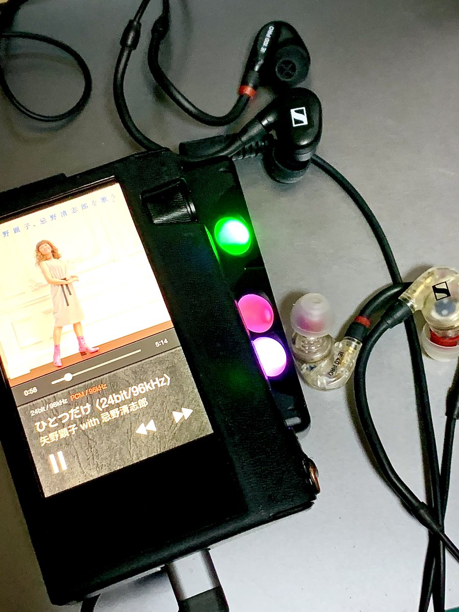 hirosan3868's tweet image. ポタオデTime。SENNHEISER IE100PRO
矢野顕子with忌野清志郎「ひとつだけ」
mojoにIE100PROとIE40PRO同時に繋いでオデTime。推しはIE40PRO。IE100PROのほうがメリハリはあるかな。　
#SENNHEISER