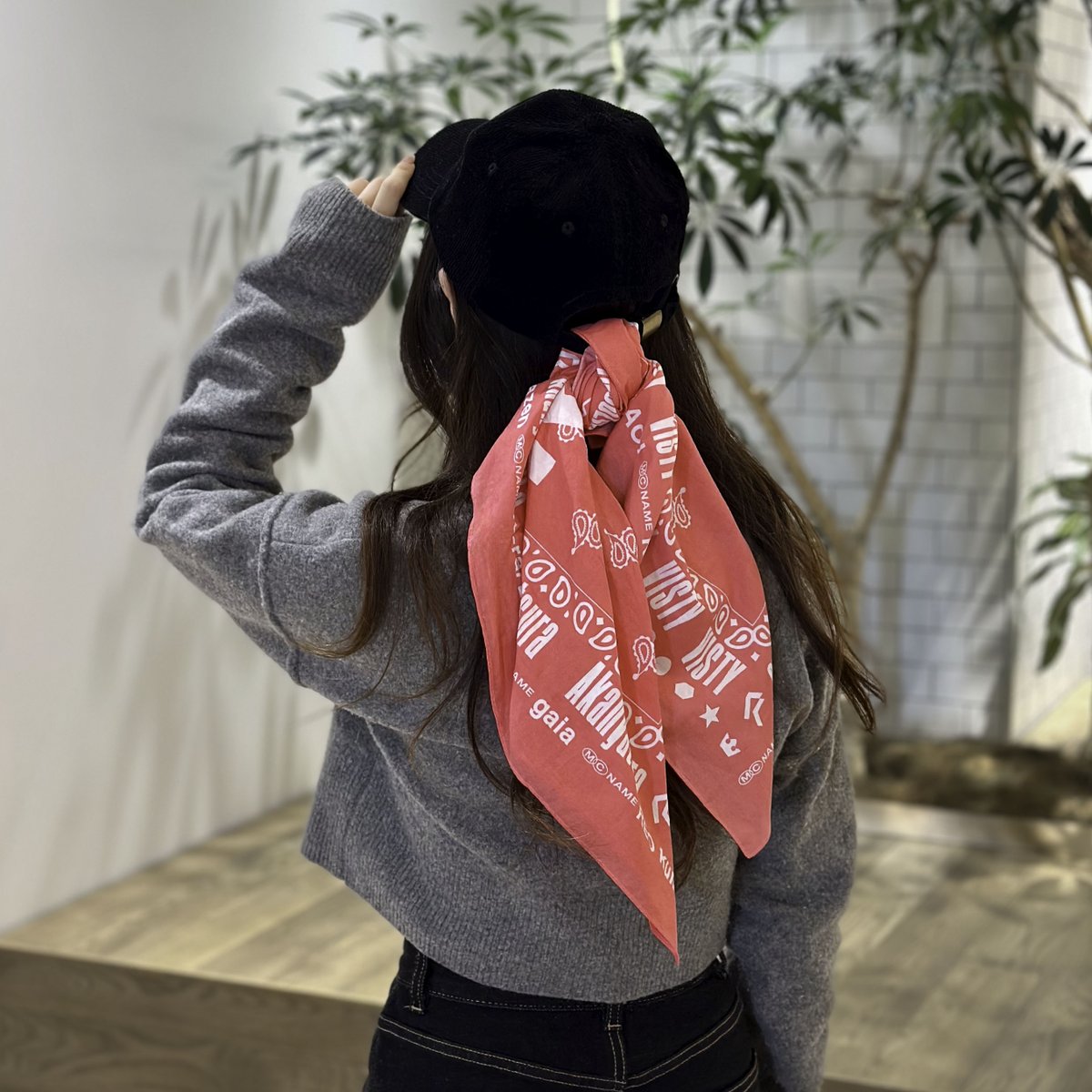 ╔⊹━ 𝗥𝗘𝗩𝗘𝗡𝗚𝗘𝗥𝗦 ━━━━━━╗ バンダナ(全1種