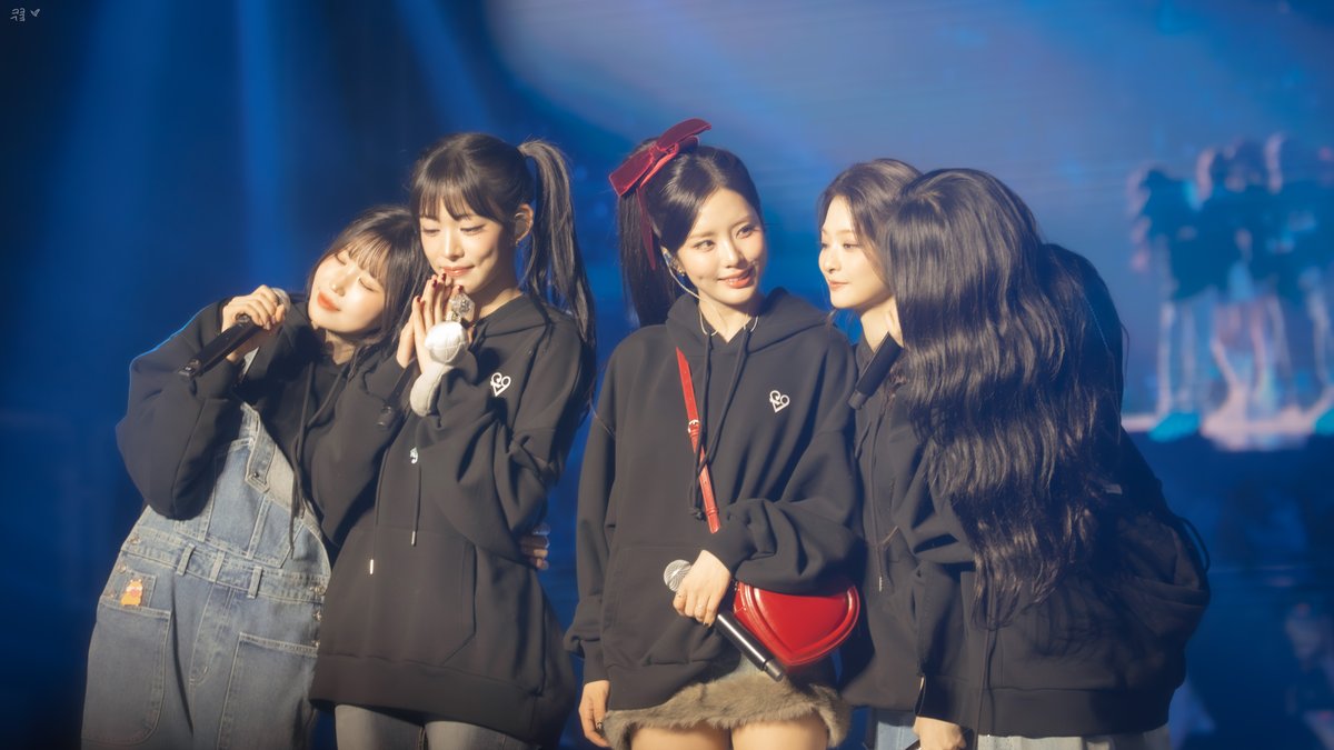 Kooo999koo's tweet image. 260201                       

𝘧𝘭𝘰𝘷𝘦𝘳,  𝘧𝘳𝘰𝘮𝘪𝘴_𝟫,  𝘧𝘰𝘳𝘦𝘷𝘦𝘳  

#fromis_9 #프로미스나인 
#송하영 #박지원 #이채영 #이나경 #백지헌