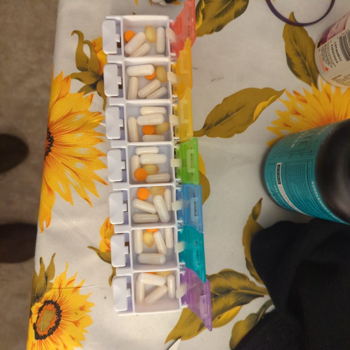 you can tell how deep in a relapse I am by how many supplements I'm taking 💀 this is all WITHOUT my 5 prescription medications 🧍