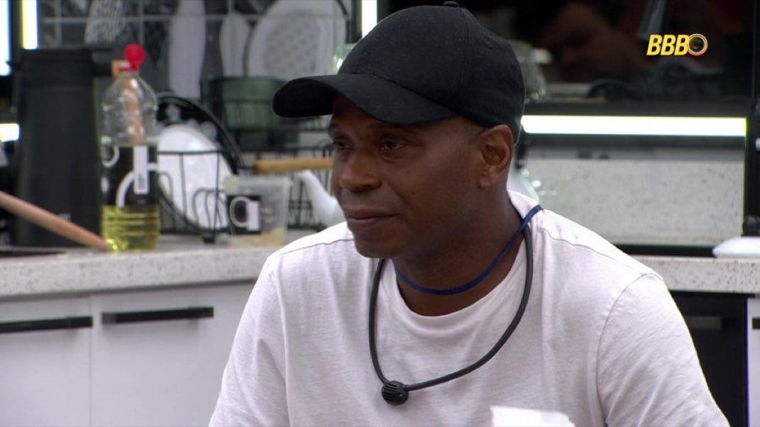 centralreality's tweet image. 🚨Capetinha avisou que vai arrumar apenas uma mochila para não causar tanta movimentação no quarto. 

Ele pediu para que Babu e Juliano depois arrumem as malas dele assim que ele for embora. #BBB26