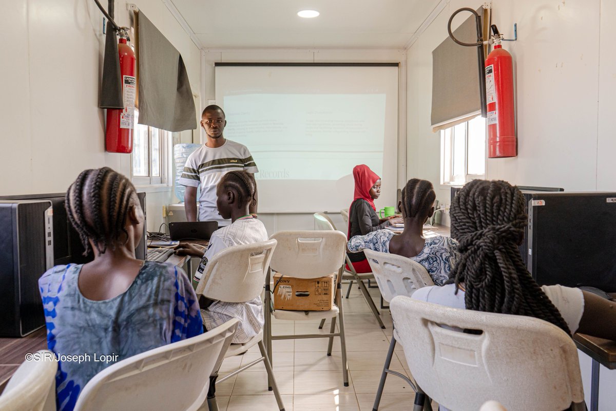 Solidarity Initiative For Refugees tweet media