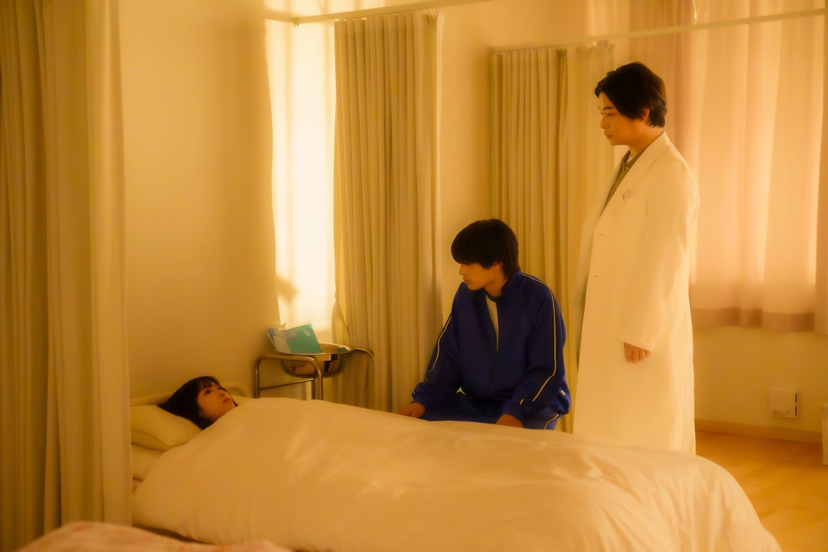 strobe_edge_wow's tweet photo. 🌈#ストロボ・エッジ  Season２📸

🗓️〈第５話〉 2/6（金）午後11:00 放送⏰

今週末も名場面がたっぷり🫣🫧
ほんの少しだけ ”チョイ見せ” しちゃいます🩵

気になります... 気になりますよね...🥹⁉️

#TVer で〈第４話〉の名場面を何度も観て
今週末の放送を楽しみにお待ちいただくか...🥲
気になって仕事や勉強が手につかない方は...‼️
〈第５話〉も〈最終話〉も 全話一挙配信中の
#WOWOWオンデマンド でイッキ見することを
おススメします😘💕

📍TVer 
　 Season２〈第１・２話〉〈第４話〉配信中✅
🔗https://t.co/Fj3DmCgDxA 

📍WOWOWオンデマンド 
　 最終話までの 〈全６話〉を一挙配信中✅
 🔗https://t.co/cXmSJK41tx 

#福本莉子  #高橋恭平 
@r_fukumoto_toho  #なにわ男子 
#山下幸輝  @qpitdef  @wildblue_ykme 
#伊野尾慧  #HeySɑyJUMP  #千葉雄大 

#咲坂伊緒  #WOWOW
