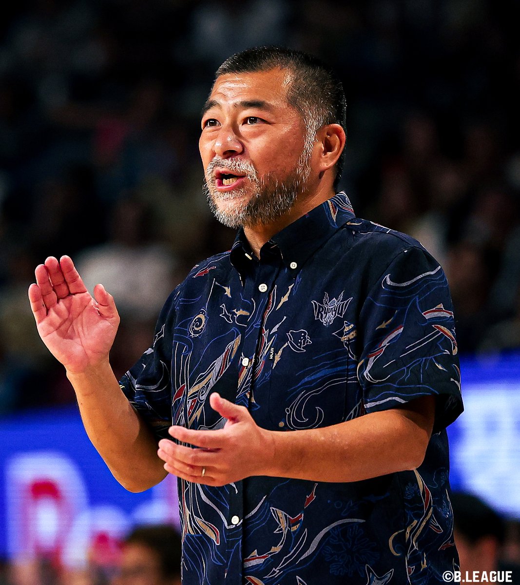 B_LEAGUE's tweet photo. 🇯🇵#AkatsukiJapan 男子日本代表🇯🇵
2月に開催されるFIBAバスケットボールワールドカップ2027 アジア地区予選 Window2より、新体制が始動🏀

ヘッドコーチ：桶谷 大（琉球HC）
アシスタントコーチ：ライアン・リッチマン（三河HC）
アシスタントコーチ：吉本 泰輔（Grand Rapids Gold）

#Bリーグ https://t.co/H6gZrWGbYh
