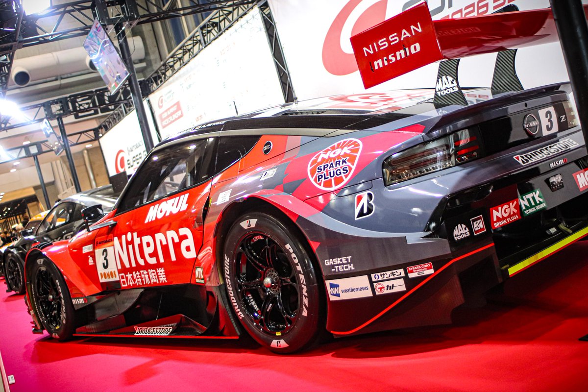 Carol19998231's tweet photo. #3号車の日

東京オートサロン2026

SUPER GTブース

2025 SUPER GT GT500 Class

NISMO NDDP
#3 Niterra MOTUL Z
#佐々木大樹 選手(@daikiwolf23)
#三宅淳詞 選手(@Atsushi_Miyake)

#TAS2026 #東京オートサロン2026
#SUPERGT #NISMONDDP

#ありがとう3号車 https://t.co/Ow4AqwOJxH