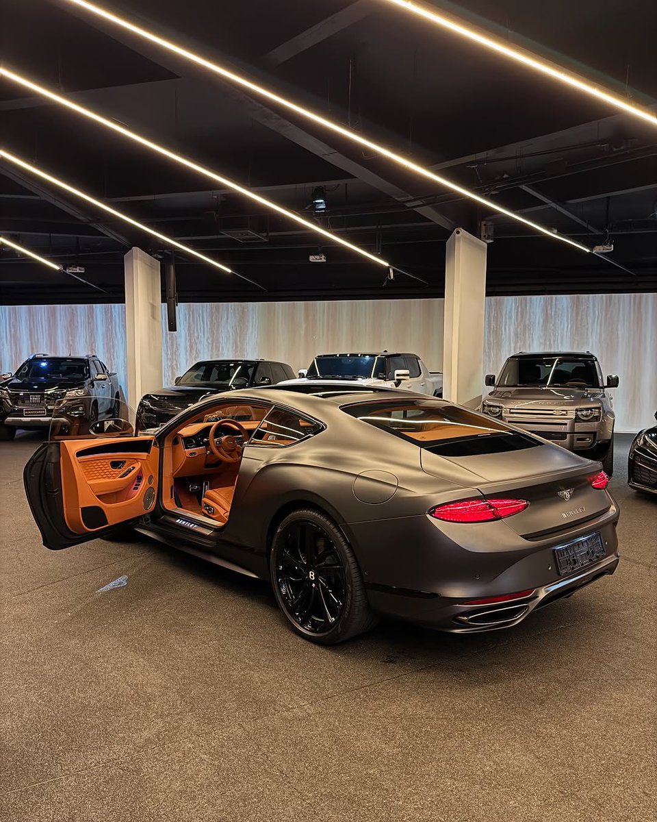 Elitecargasm's tweet photo. Bentley Continental GT 🦍 https://t.co/oVNUD9Hevl