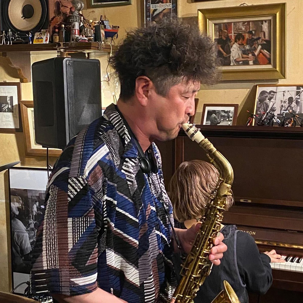 2/6（金）は阿佐ヶ谷「マンハッタン」　ateliermw.com/manhattan/　で素晴らしいアルト、竹内郁人とのデュオライブです。ビバップ魂の応酬をお楽しみください！