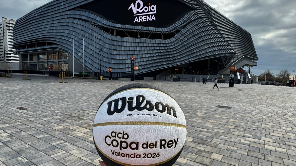 Sergio11Mtnez's tweet photo. 🤩 Bueno pues ya podemos confirmarlo: '2 Colegas' va a estar como medio acreditado en la Copa del Rey de Valencia.

🏀 El año pasado estuvimos en Gran Canaria como aficionados, fue increíble y creo que sacamos contenido chulo. Lo de este año va a ser mejor.

🙏 En Septiembre nos estrenamos como medio acreditado en la Supercopa de Málaga y la experiencia fue brutal. No me quiero ni imaginar lo que puede ser una Copa del Rey. Para nosotros es una locura poder dar estos pasos hacia delante y estamos muy agradecidos a todos los que nos seguís y nos apoyáis porque, evidentemente, sin vosotros nada de esto sería posible.

👀 ¡Nos vemos en Valencia!