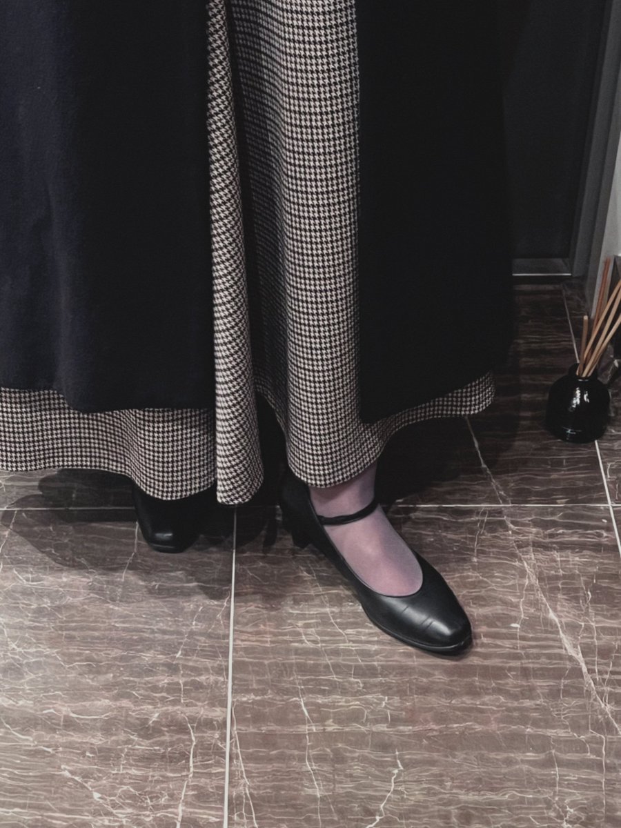 お客様先が遠いOLの味方、アシックスのパンプス