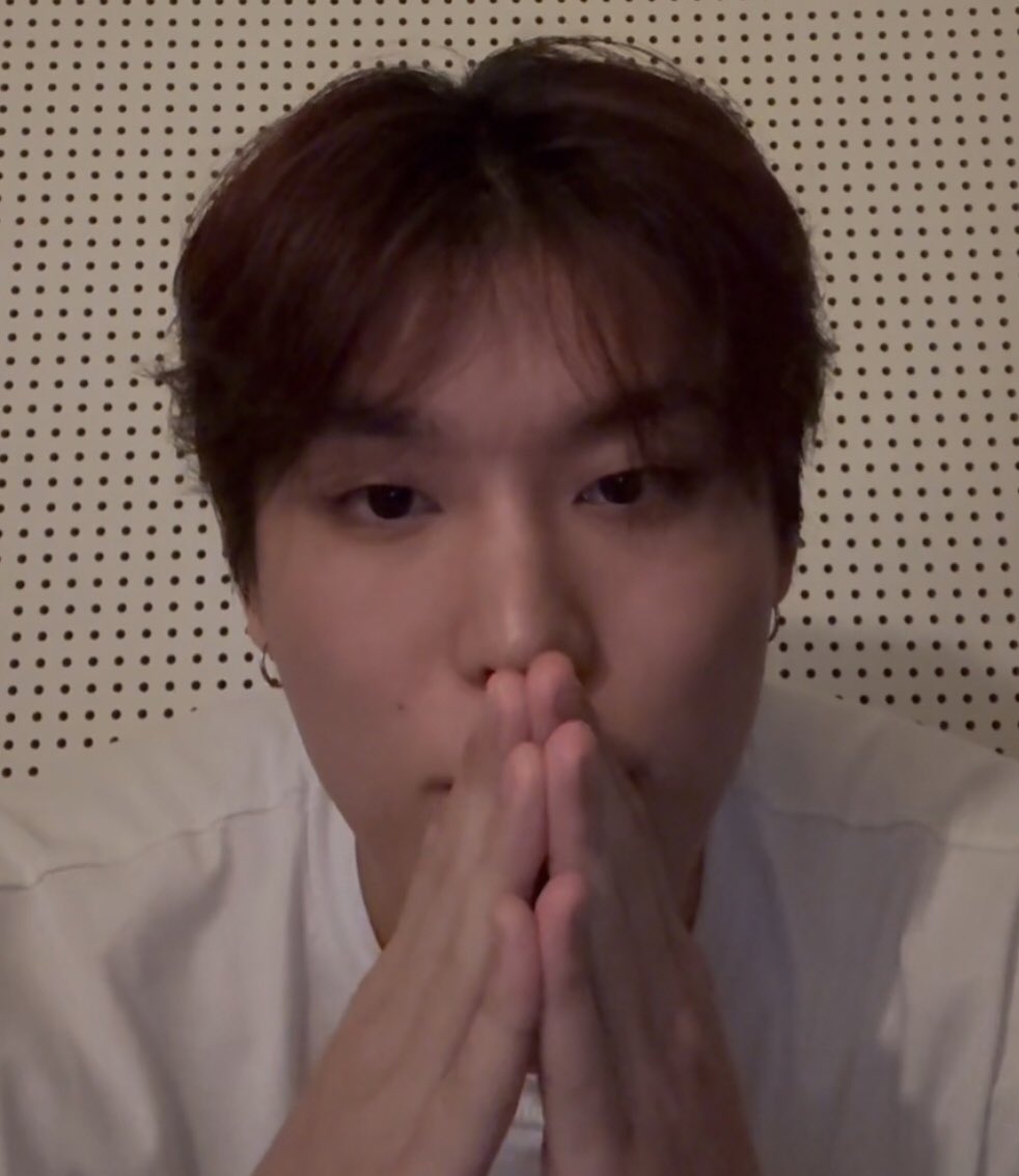 wolfylab's tweet photo. same jeongwoo 🫶 https://t.co/PSweIXp005