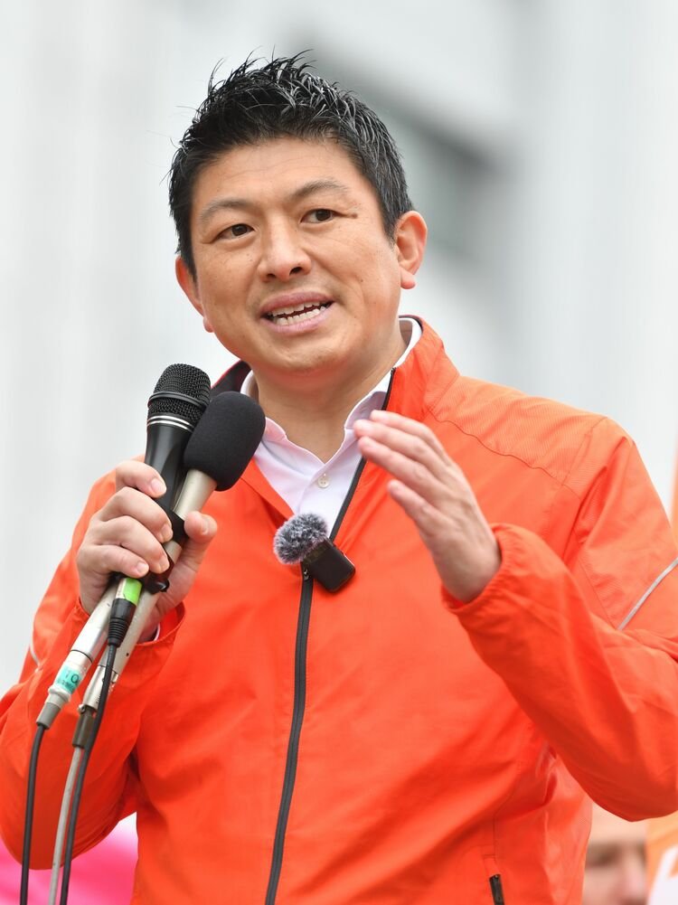 martytaka777's tweet photo. 憲法改正を行うには3分の2以上である310議席以上必要だ。これは自民党と維新だけも難しいだろう。つまり参政党も日本保守党も議席を伸ばし4党で結集する必要がある。だから私は参政党も日本保守党も自民党と議席を争うのではなく、有権者が選挙に行くよう促し、各党が議席を伸ばしてほしい。自民党、維新、参政党、日本保守党で批判しあい議席を奪い合うのはあまりにも空しい。戦うべき相手は、そこじゃない。四党の健闘を祈る。