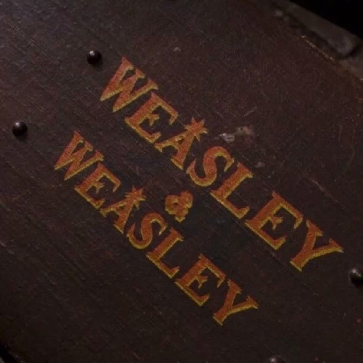 𝐁𝐔́𝐒𝐐𝐔𝐄𝐃𝐀 𝐃𝐄 𝐏𝐄𝐑𝐒𝐎𝐍𝐀𝐉𝐄. 
 
—— 〝  pj masc
—— 〝  fc sugerido 〟𝑳ibre
—— 〝  hijo de Fred ii Weasley y Selene Carrow. 
—— 〝  actividad
—— 〝 ғʀᴇᴇʀᴏʟ ⧽ ᴛʀᴀᴍᴀ ᴇɴ ᴍᴅ

✧. ╱    ʀᴛ. ↺ ᴍɢ.