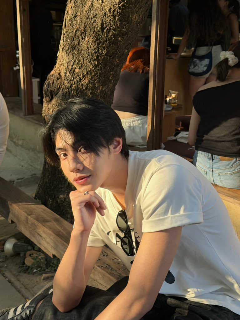 คนที่ผิวน้ำผึ้งขนาดนี้หนะ