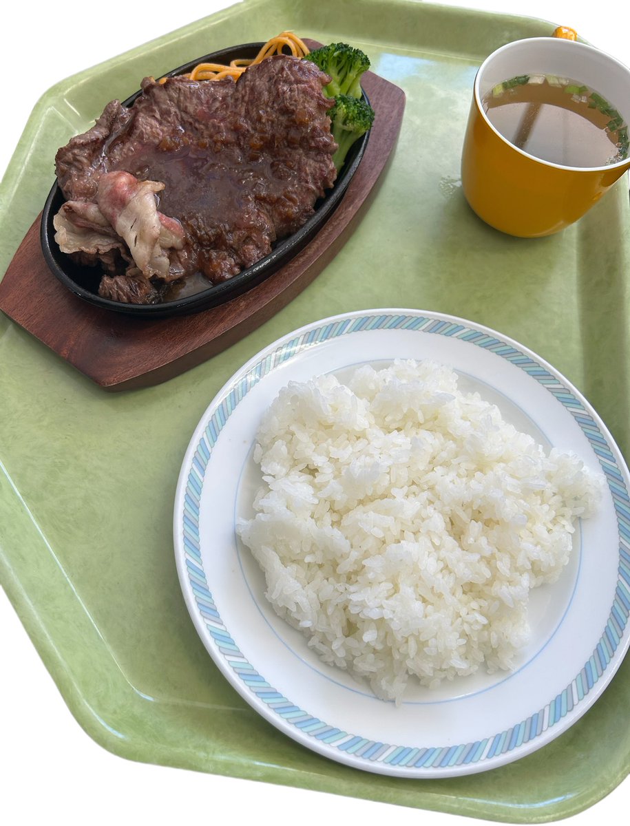 夕飯ではありません…
今日の自分のランチ

木曽福島スキー場
ウイキーキッチン
ビーフステーキランチ ¥2,400

※個人的感想ですが、
草鞋サイズでした笑
