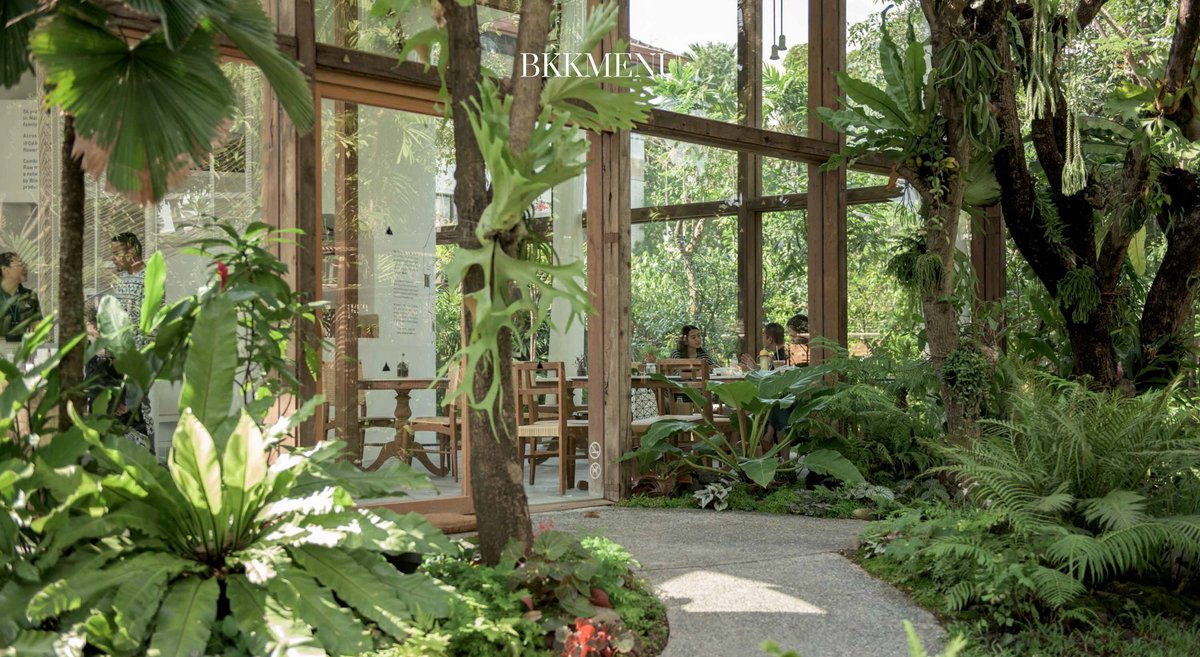 bkkmenu's tweet image. ชวนพักใจแบบไม่ต้องเดินทางไกล ด้วย 7 ลิสต์ร้านฟีลต่างจังหวัด ที่พร้อมพาคุณหนีความวุ่นวายในเมือง มานั่งชิลท่ามกลางธรรมชาติ บรรยากาศสบาย ๆ เหมือนได้ออกทริปสั้น ๆ
.
เช็กลิสต์ได้เลยที่ :  bkkmenu.com/eat/stories/co…
.
#BKKMENU #BKKTOPLIST #ร้านใกล้กรุงเทพ #CountrysideVibes #SlowLife
