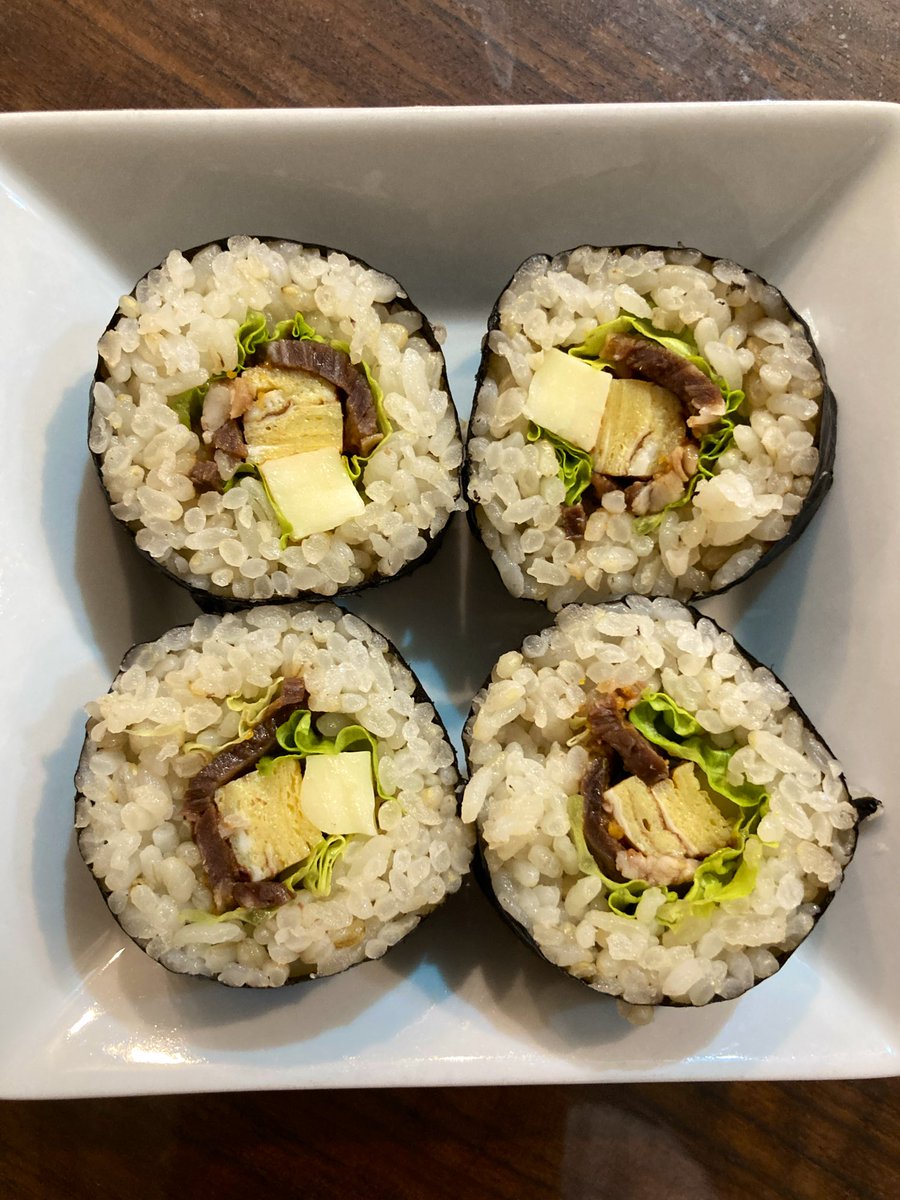 phan__tom's tweet photo. 家族が生魚食べれないので焼肉巻きを作りました。
ほぼ、キンパ。笑 https://t.co/6PvvirF8vl