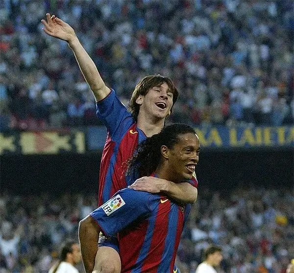 Insiderfcb21's tweet photo. 📊 كانت آخر زيارة لبرشلونة إلى ألباسيتي في ديسمبر 2004، حيث فاز برشلونة بنتيجة 2-1 بأهداف من تشافي وإنييستا

أما آخر مباراة جمعت برشلونة وألباسيتي فكانت في مايو 2005، حيث فاز برشلونة بنتيجة 2-0 بأهداف من إيتو وميسي، وتُذكر هذه المباراة تحديدًا لكونها أول هدف لميسي مع الفريق الأول لبرشلونة