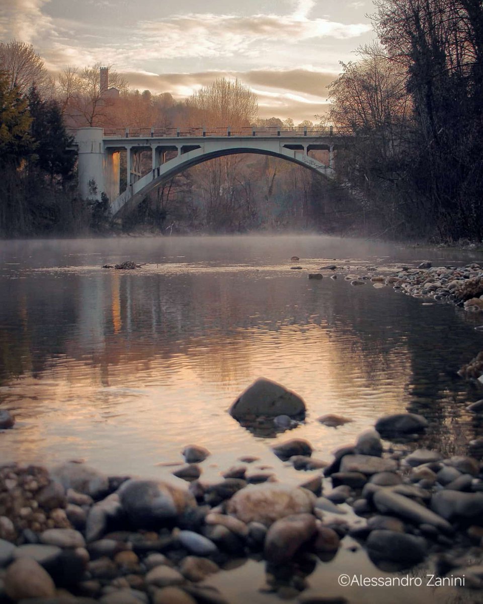 regioneFVGit's tweet photo. 🤓 Il fiume Iudrio nasce nelle colline del #Collio e scorre per circa 40 km segnando per lunghi tratti il confine orientale del #FVG.
📷 © Alessandro Zanini https://t.co/oB9rWDgydQ