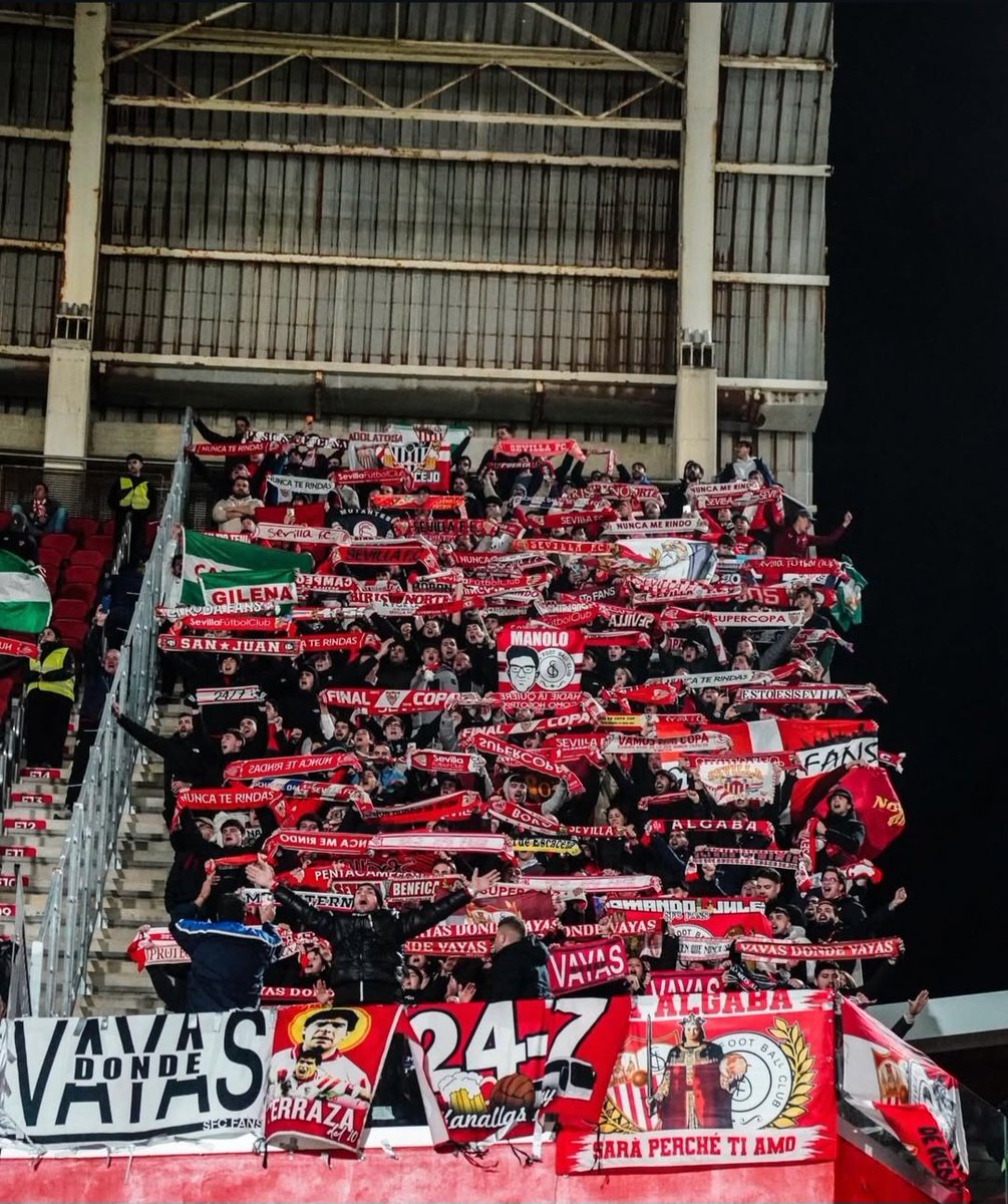 ⚪️🔴 Presentes en Mallorca 🔴⚪️
#247sfcfans 
#Fueyseraporamor