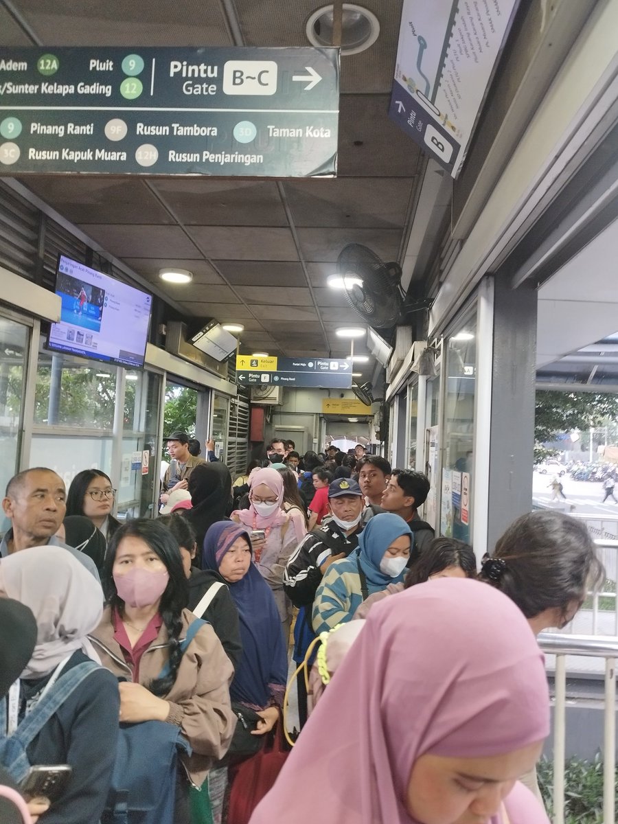 CorridorEight's tweet image. Day one naik kor 12, malah rungkad jir 😭😭

@koridor_12