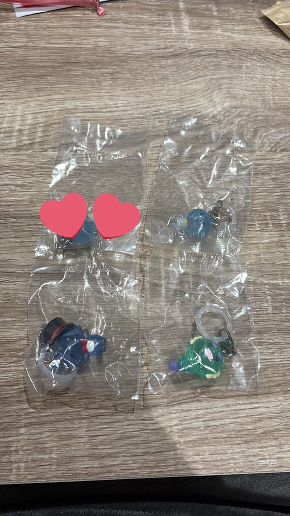 saki91ar's tweet photo. JOCHUM めじるしアクセサリー 交換

【譲】 マイクン,レイン,ヤヌカミ

【求】 RURU,ぽぽ

📮𓈒𓂂𓏸郵送希望

気軽に声かけてください！

#JO1交換 #JOCHUM交換 https://t.co/Fc9AiQEDbI