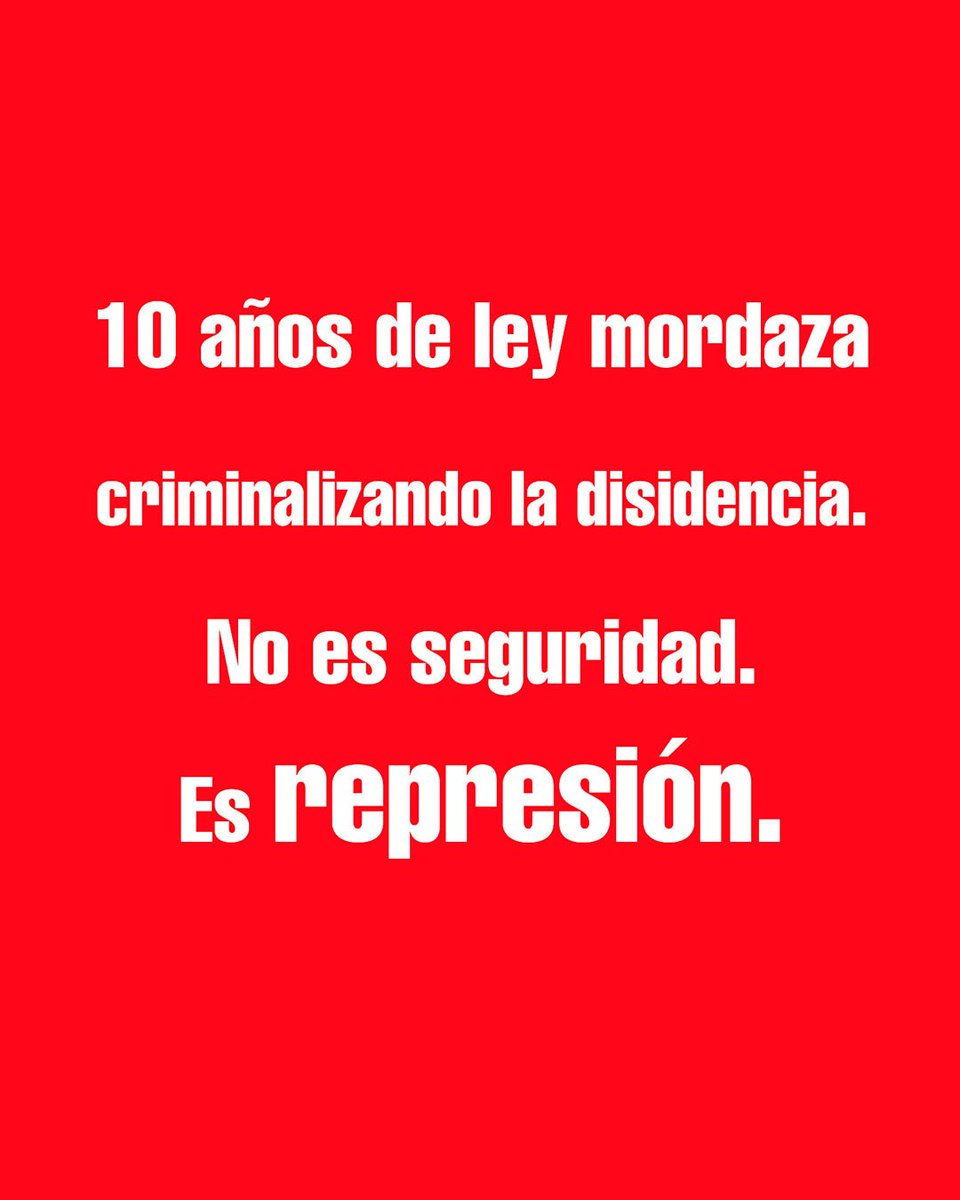 CInterpueblos's tweet photo. Exigimos la derogación inmediata de la #LeyMordaza, el fin de la criminalización de la protesta pacífica y el archivo de causas contra activistas.

La Solidaridad no es un delito‼️

Basta de mordazas‼️

#ProtestarNoEsDelito 
#VueltaCiclista https://t.co/bIwX0EElya