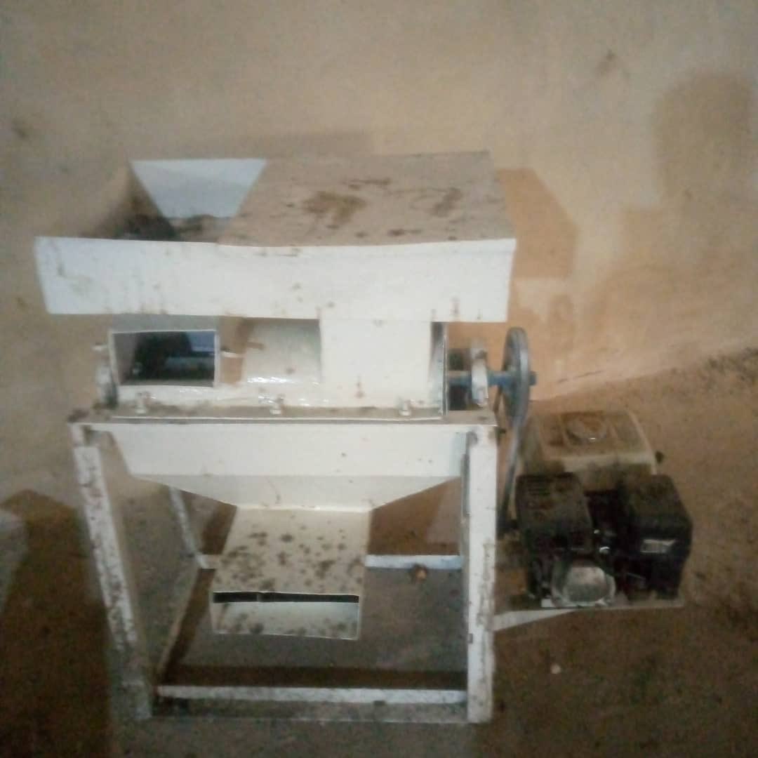 Damiword2's tweet photo. Day 2 of meeting my sales Target 
I wish y’all can help me retweet or refer me to get a buyer

Even if it’s Wike, Ayra, Frank Onyeka, Toyin or anyone!
Help me buy This Complete Garri processing Machine 
It’s just 7.5M
Seems I’m living in the days of Leviticus 😭
I need Help! https://t.co/Oy9Wy3vpIi
