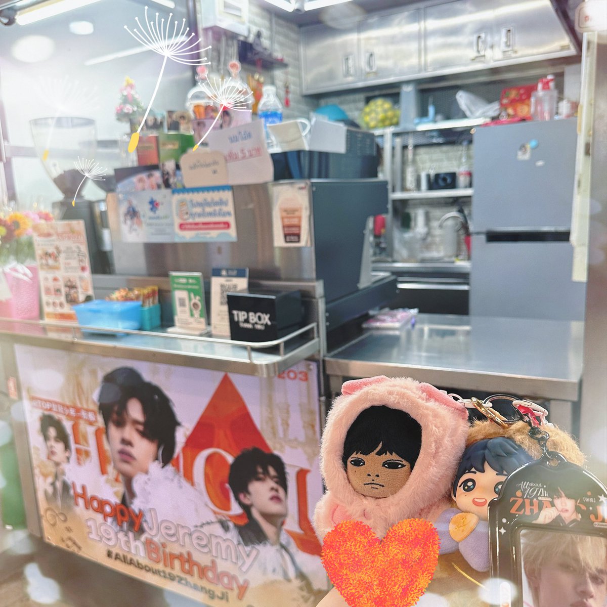 ✨💘 𝐉𝐄𝐑𝐄𝐌𝐘 ✨จางจี๋จะหยุดหล่อกี่โมง tweet media