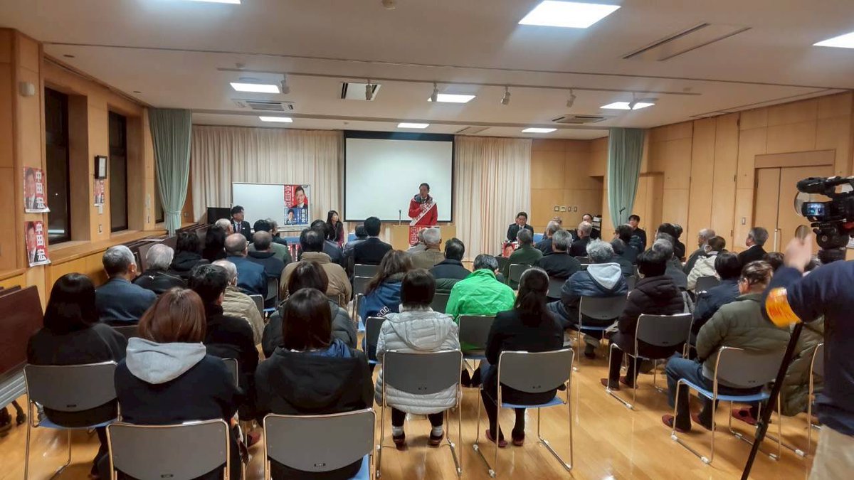 NAKADAHiroshi's tweet photo. 本日最後は五福地区センターで個人演説会でした

日に日に皆さんから応援が増えています
本当にありがとうございます

明日も引き続き中田宏頑張ります

#富山
#衆議院選挙 https://t.co/uoLGJAivD3
