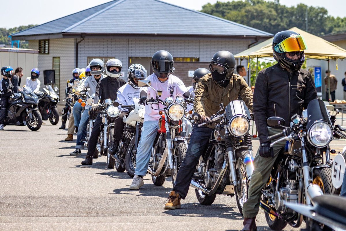 サーキットボンバー tweet media