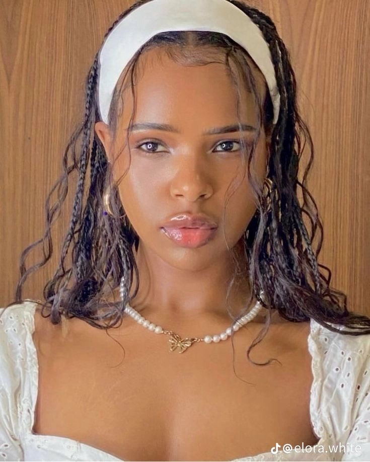 Ademidamollaa's tweet photo. ๐ฆ Headband
๐ท๏ธ 1000 naira
๐Lagos. Thereโs free delivery to Ondo and Akure next week
๐ถ Send a DM to 07060466594 to place an order
#headbandaccessories #headband #headbandhairstyle #headbandtutorial #afrodun https://t.co/QkWOj747BR