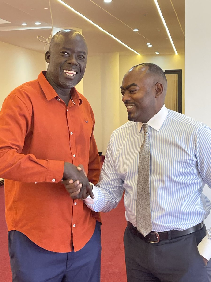 OttoSam50178310's tweet image. Post 2026- I paid a courtesy call to ebullient ideologue @Mbidee we ambidextrously  
agreed to be colloquial and harangue when dealing with the Hoi Poloi that often catawumpously eschew 
nefariously  and ubiquitously making politics a floccinaucinihilipilification
Aluta Cintnua