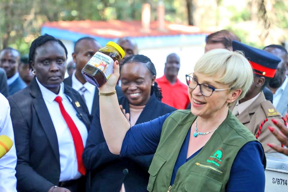 gladyswanga's tweet photo. Building on the strong partnership forged with Slovenia since the visit of President Dr. Nataša Pirc Musar last year, we are taking concrete steps to advance our shared goals in apiculture.

We were honored to host a high-level team of Slovenian experts, led by Prof. Sonja Šibila. Their expertise is invaluable as we work to realize the full commercial potential of beekeeping in our county, a venture set to create meaningful economic growth.