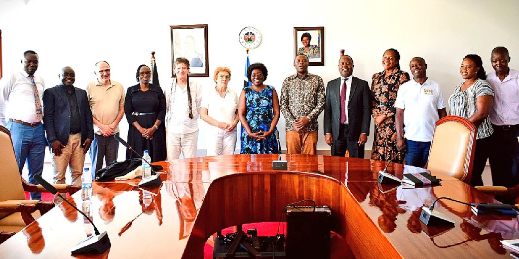 gladyswanga's tweet photo. Building on the strong partnership forged with Slovenia since the visit of President Dr. Nataša Pirc Musar last year, we are taking concrete steps to advance our shared goals in apiculture.

We were honored to host a high-level team of Slovenian experts, led by Prof. Sonja Šibila. Their expertise is invaluable as we work to realize the full commercial potential of beekeeping in our county, a venture set to create meaningful economic growth.