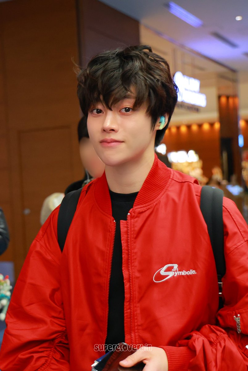 SuperCloverBin tweet media