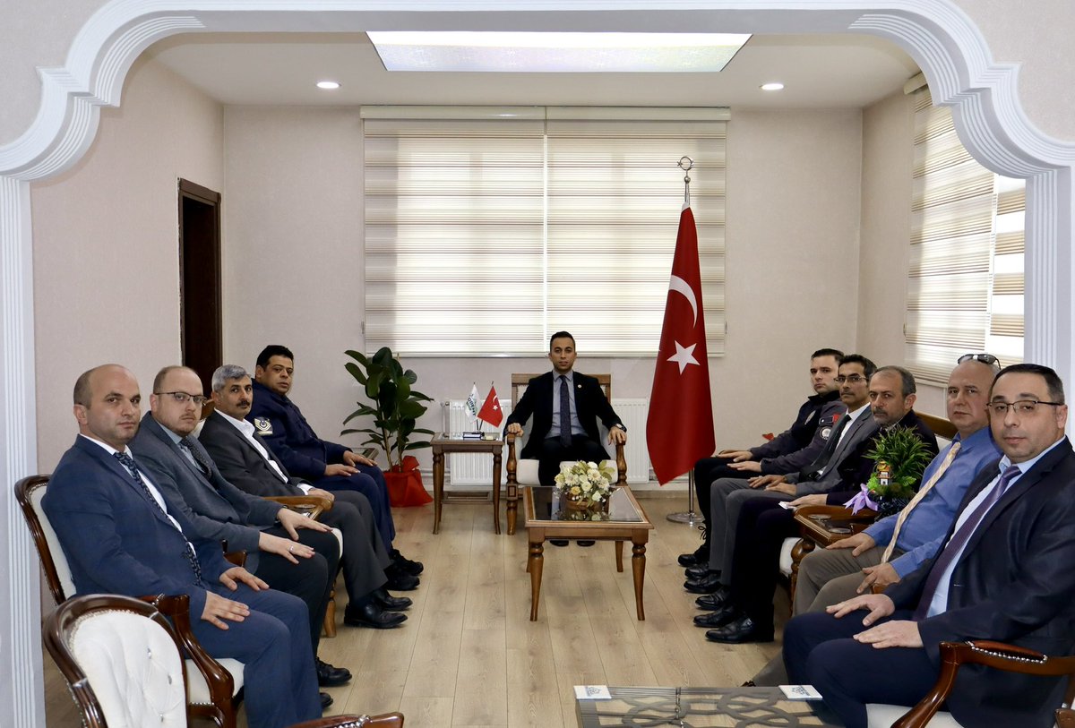 Kaymakamımız Sayın Fatih Güner başkanlığında kurum amirlerimizin de katılımıyla İlçe İdare Şube Başkanları toplantısı gerçekleştirildi.