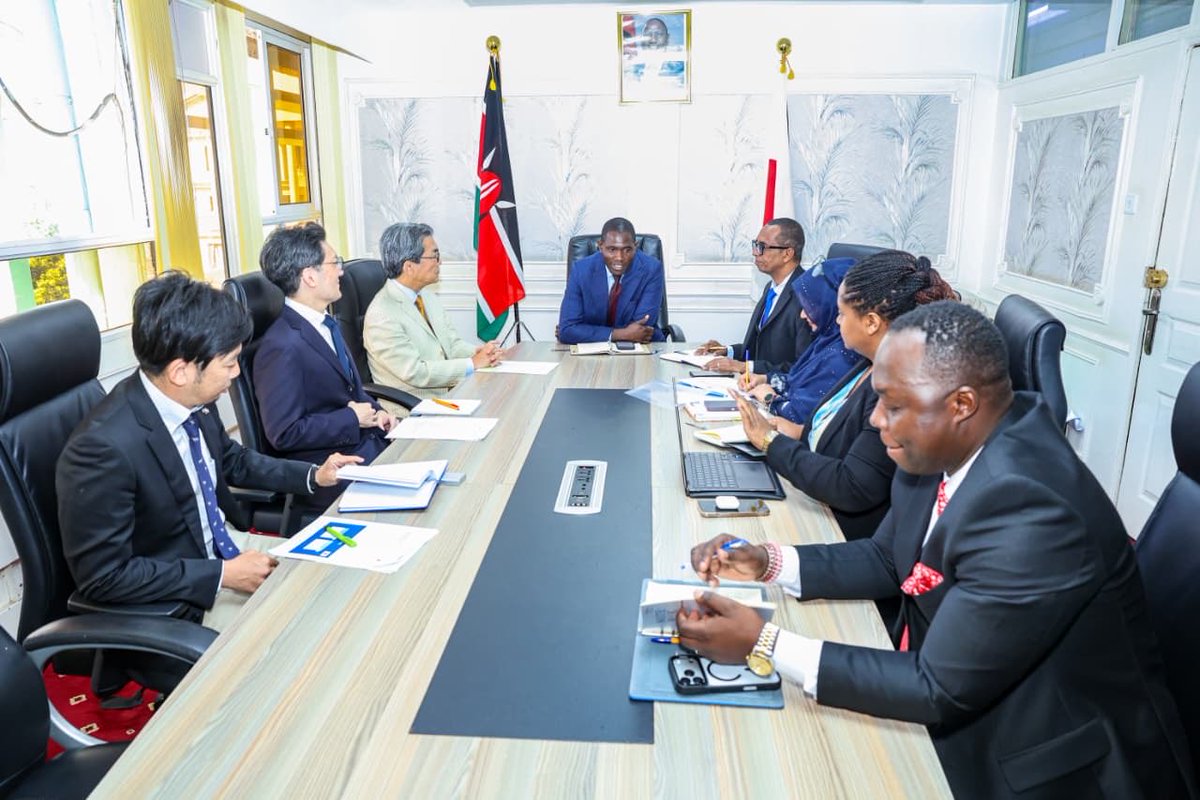 MOH_Kenya's tweet image. Kenya and Japan have reaffirmed their strong bilateral partnership in the health sector, with renewed focus on advancing Universal Health Coverage (UHC) and strengthening health system resilience.

The Principal Secretary, State Department for Medical Services, Ouma Oluga, today…
