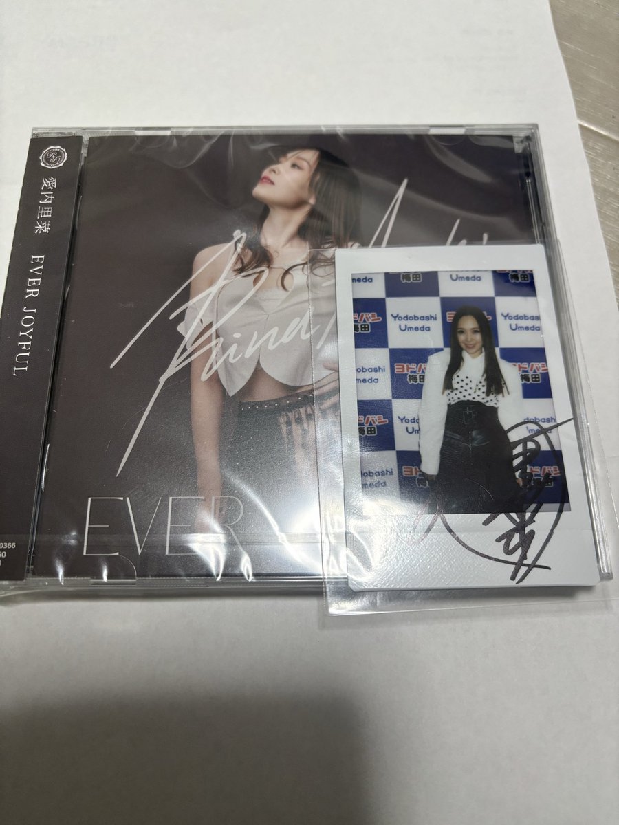 unecchi1's tweet photo. 愛内里菜さんのニューアルバム✨ゲット( *˙ω˙*)و 
前作がクラファンの時だったから、かなり久し振りで嬉しいꉂ🤭︎💕 https://t.co/ONw8oTRMNp